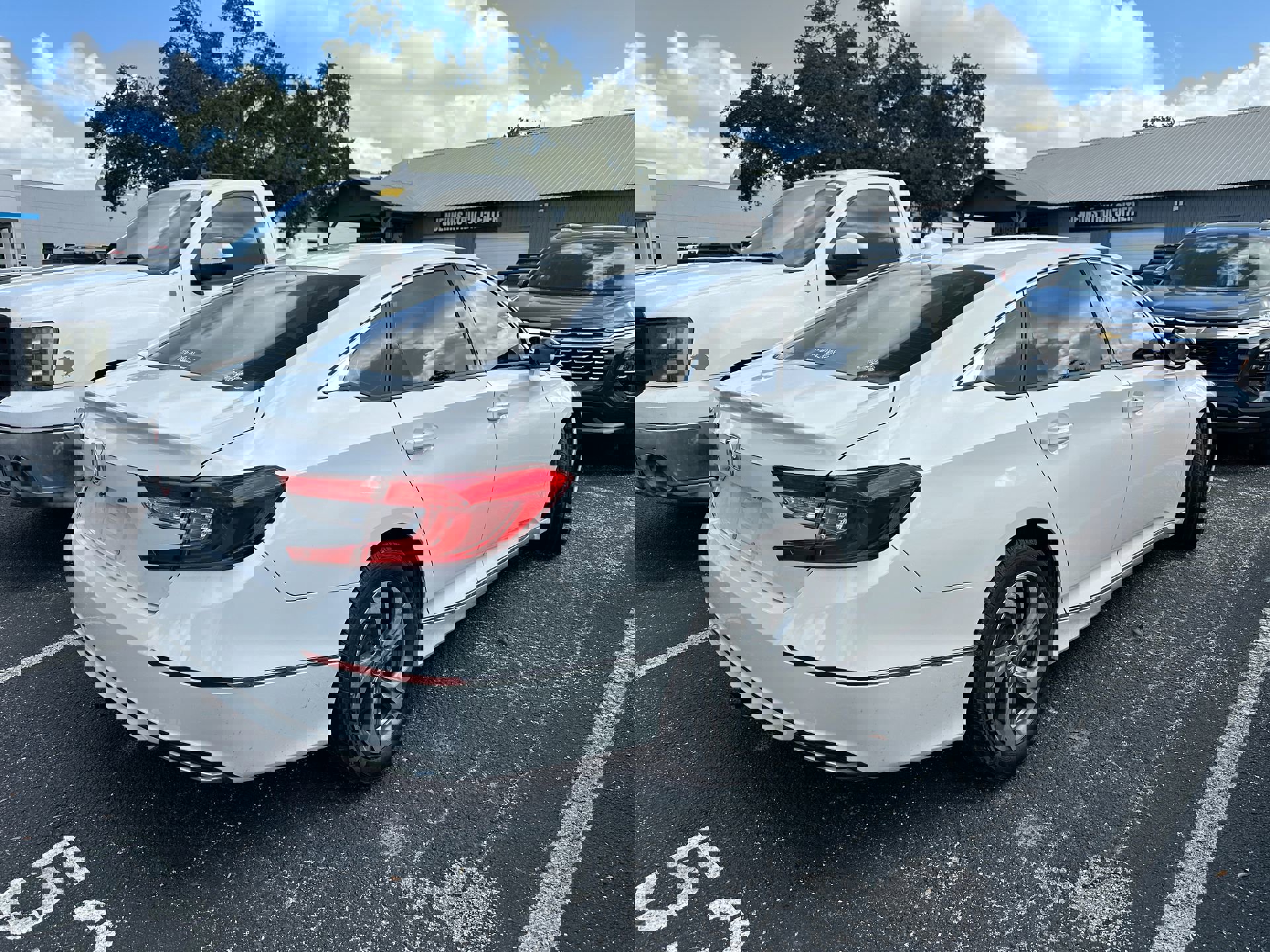 2018 Honda Accord EX-L 1.5T photo 4