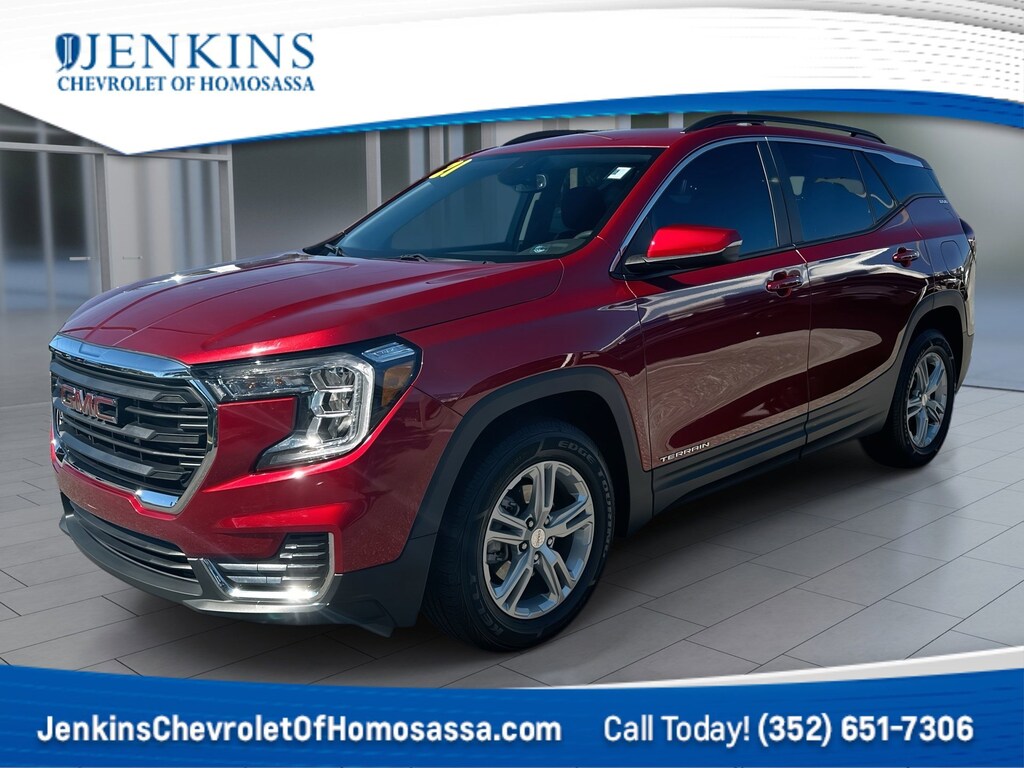 Used 2022 GMC Terrain SLE FWD  SLE