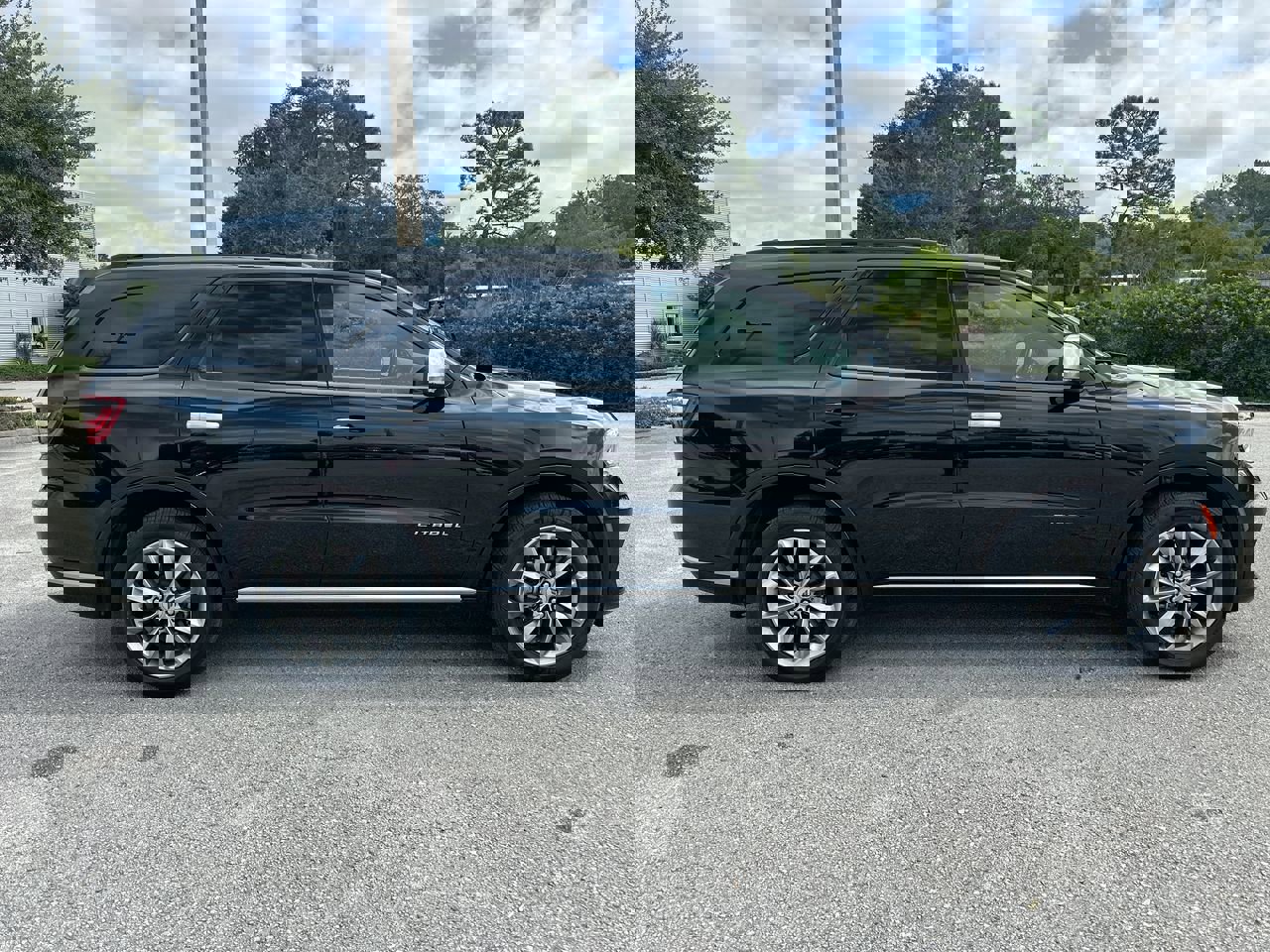 2022 Dodge Durango Citadel photo 3