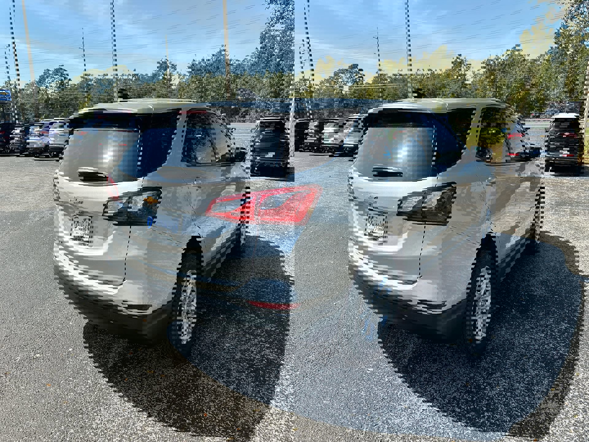 2021 Chevrolet Equinox LS photo 4