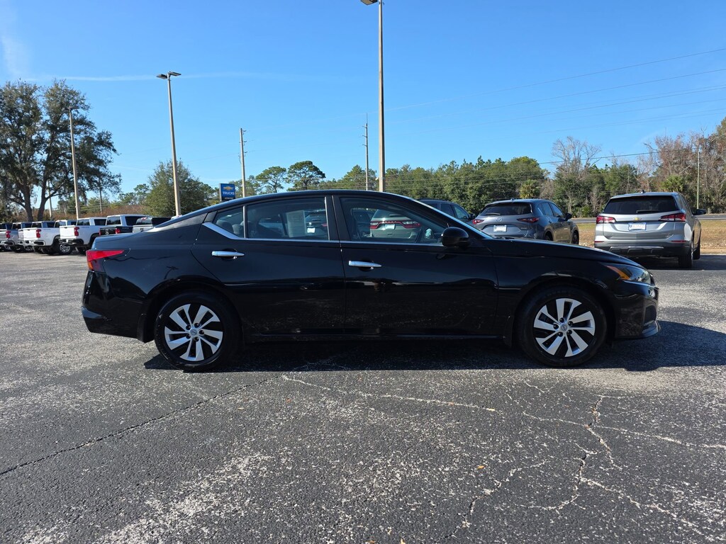 Used 2023 Nissan Altima 2.5 S Sedan