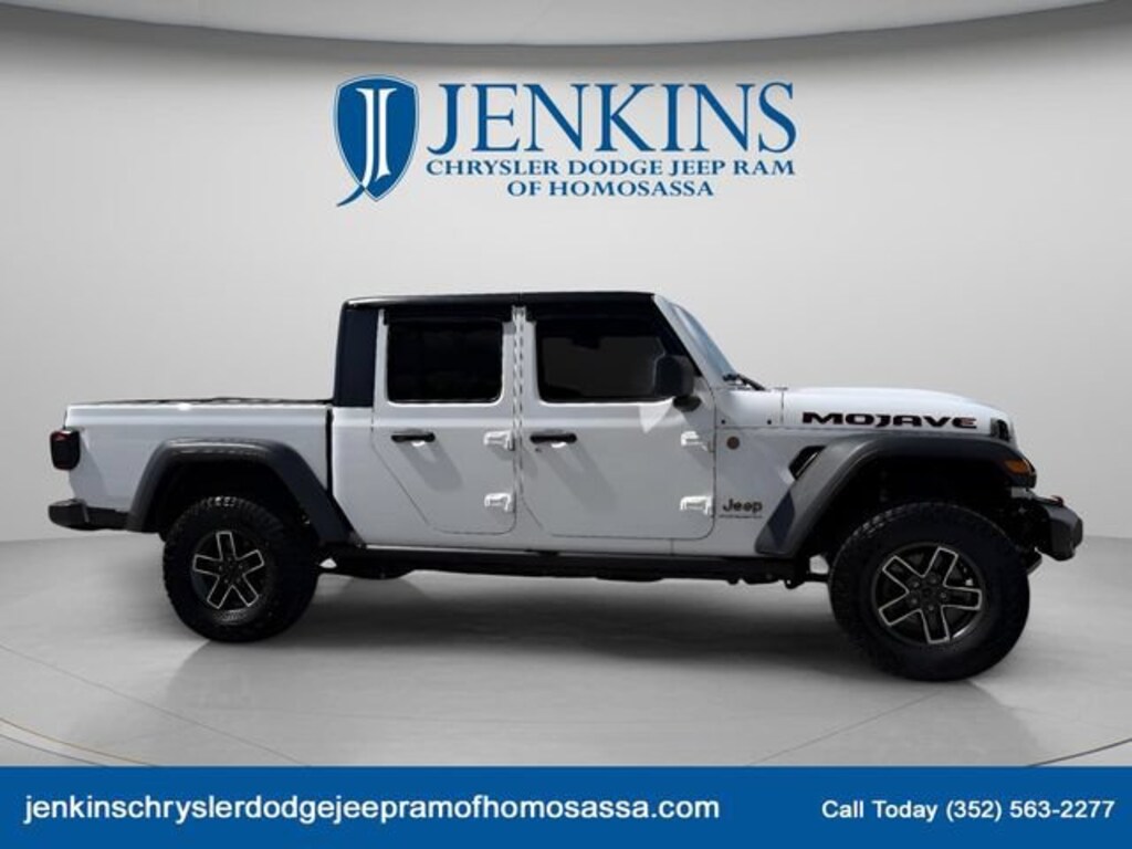 Used 2025 Jeep Gladiator Mojave