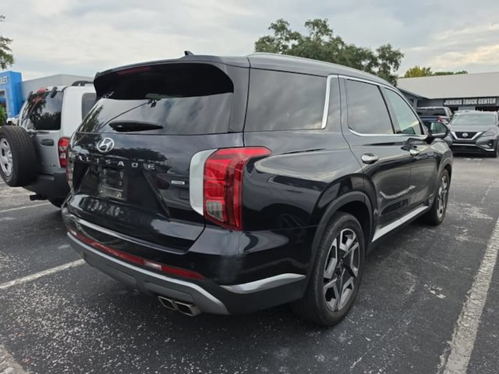 Used 2024 Hyundai Palisade Limited