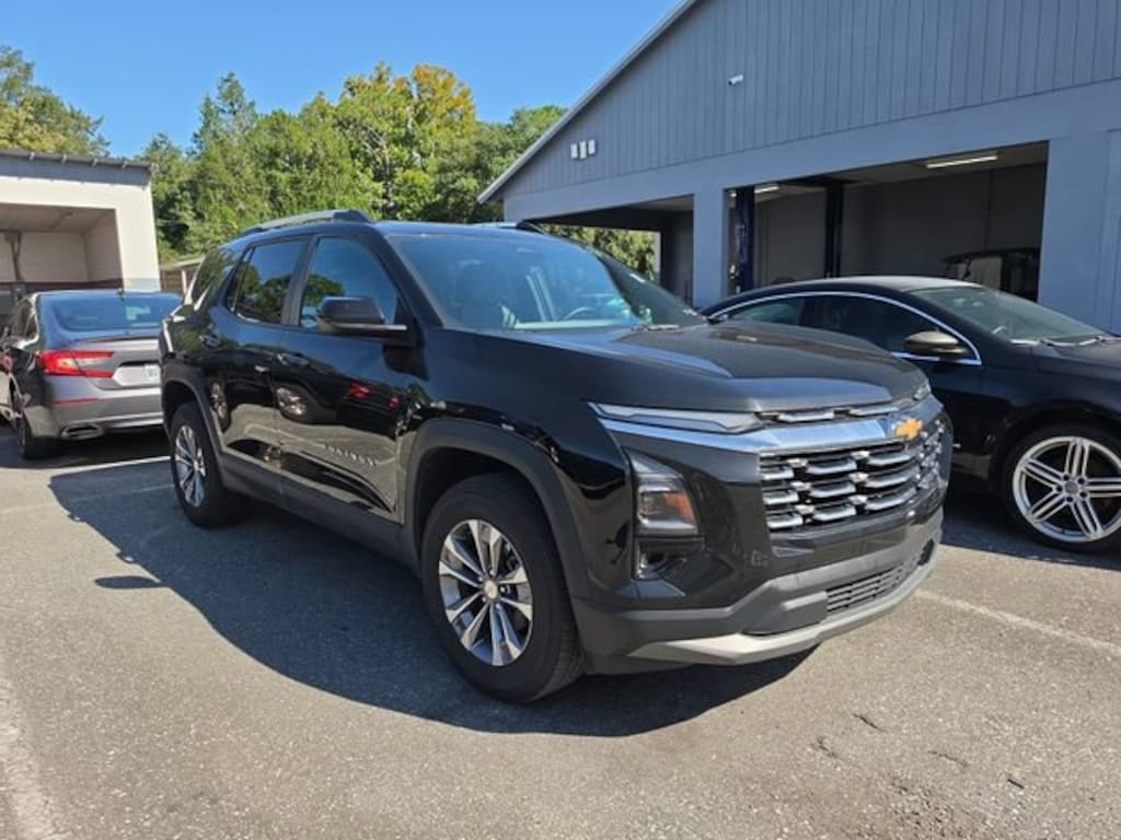 Used 2025 Chevrolet Equinox LT SUV