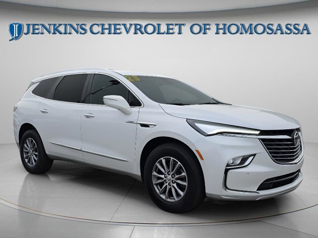 2023 Buick Enclave Essence's photo