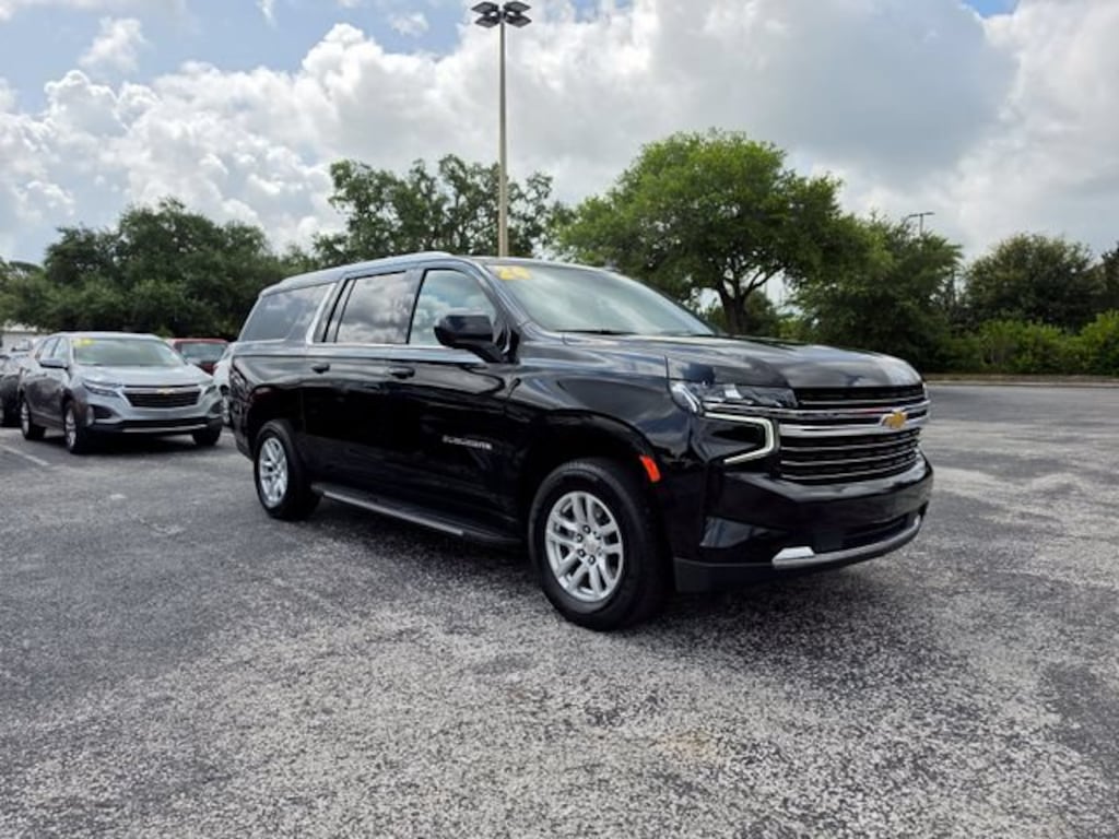 Used 2024 Chevrolet Suburban LT SUV
