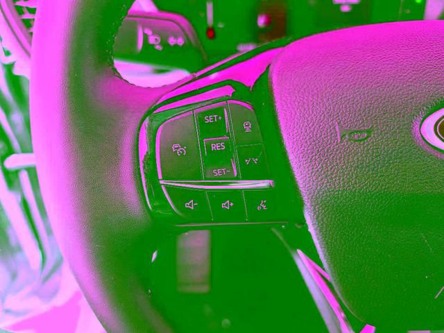 2025 Ford Escape Plug-in hybrid PHEV - Photo 18