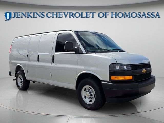 2026 Chevrolet Express Cargo Work Van - Photo 12