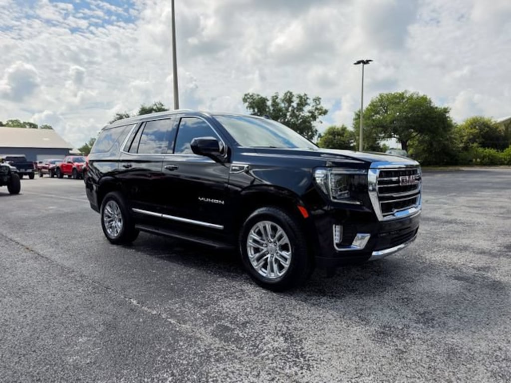 Used 2023 GMC Yukon SLT SUV
