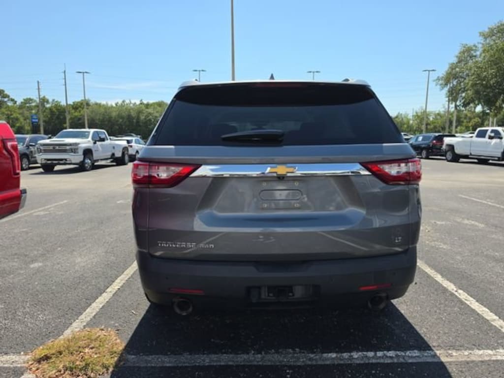 Used 2020 Chevrolet Traverse LT Cloth SUV