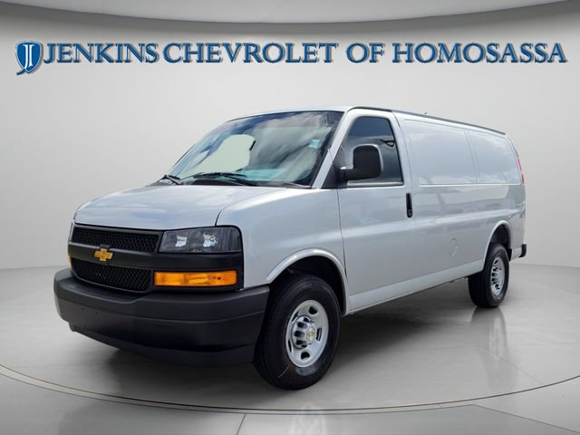 2026 Chevrolet Express Cargo Work Van - Photo 10