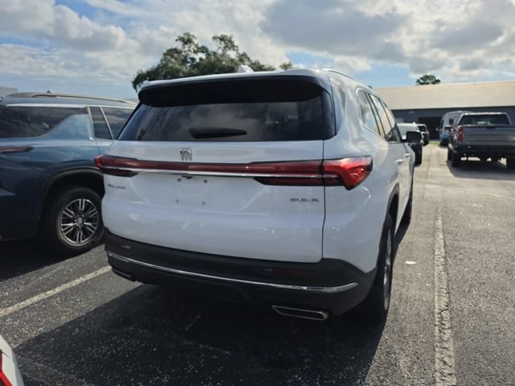Used 2025 Buick Enclave Preferred SUV
