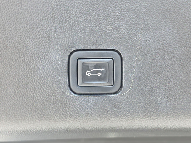 2022 Chevrolet Traverse Premier - Photo 16