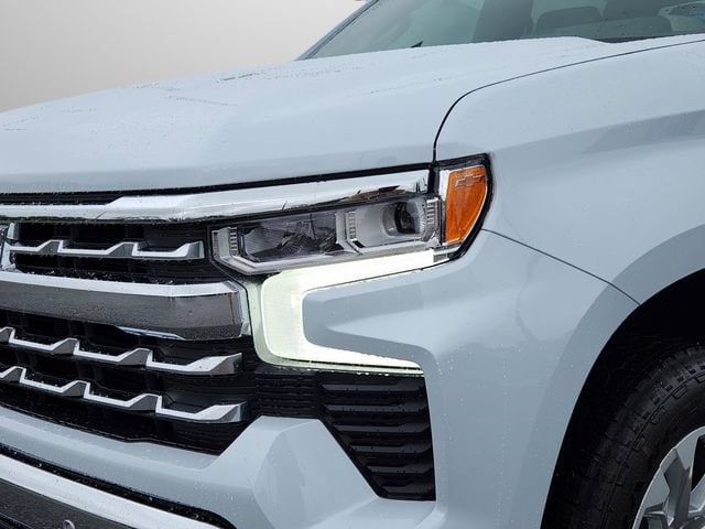 2026 Chevrolet Silverado 1500 LTZ - Photo 13