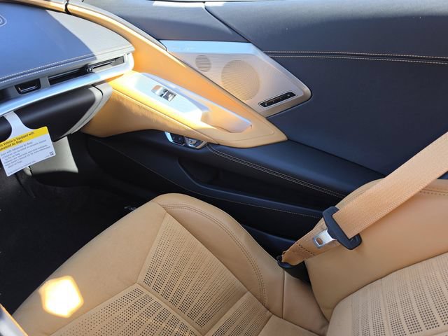 2025 Chevrolet Corvette 2LZ - Photo 18
