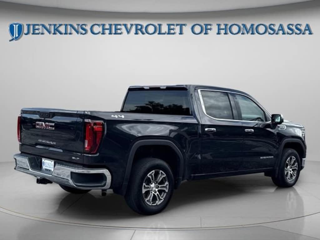 Used 2025 GMC Sierra 1500 SLT Truck
