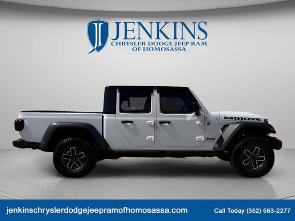 Used 2025 Jeep Gladiator Mojave