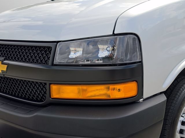 2026 Chevrolet Express Cargo Work Van - Photo 32