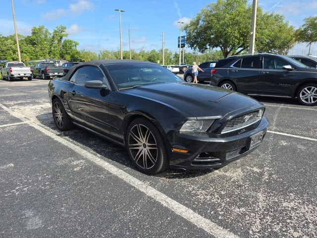 2014 Ford Mustang V6's photo