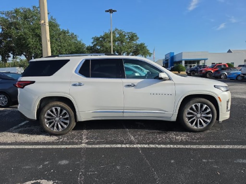 Used 2022 Chevrolet Traverse Premier SUV