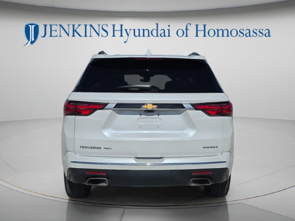 Used 2022 Chevrolet Traverse Premier SUV