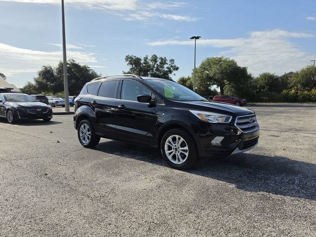 Used 2018 Ford Escape SE with VIN 1FMCU0GD2JUC36715 for sale in Crystal River, FL
