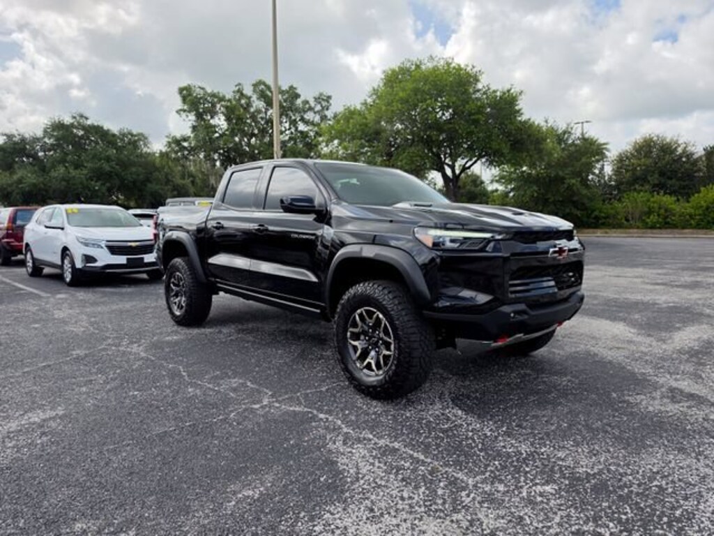 Used 2025 Chevrolet Colorado ZR2 Truck