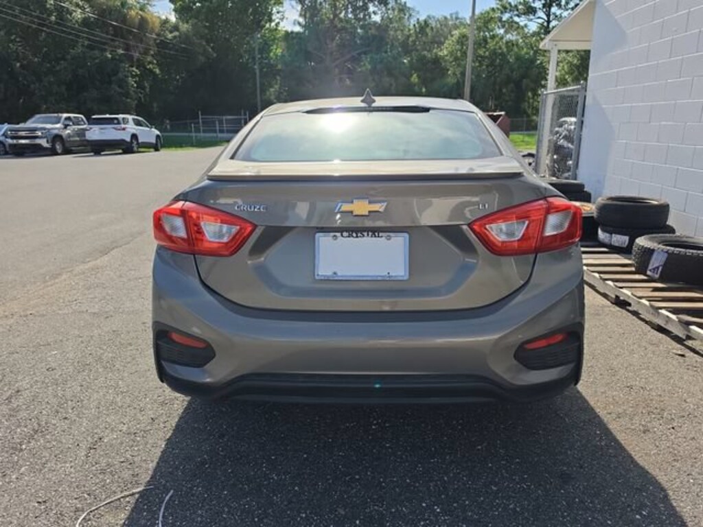 Used 2017 Chevrolet Cruze LT Car