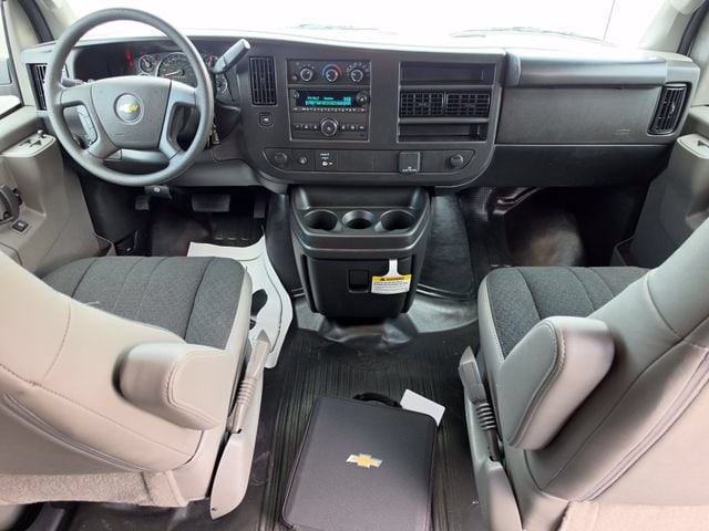 2026 Chevrolet Express Cargo Work Van - Photo 15