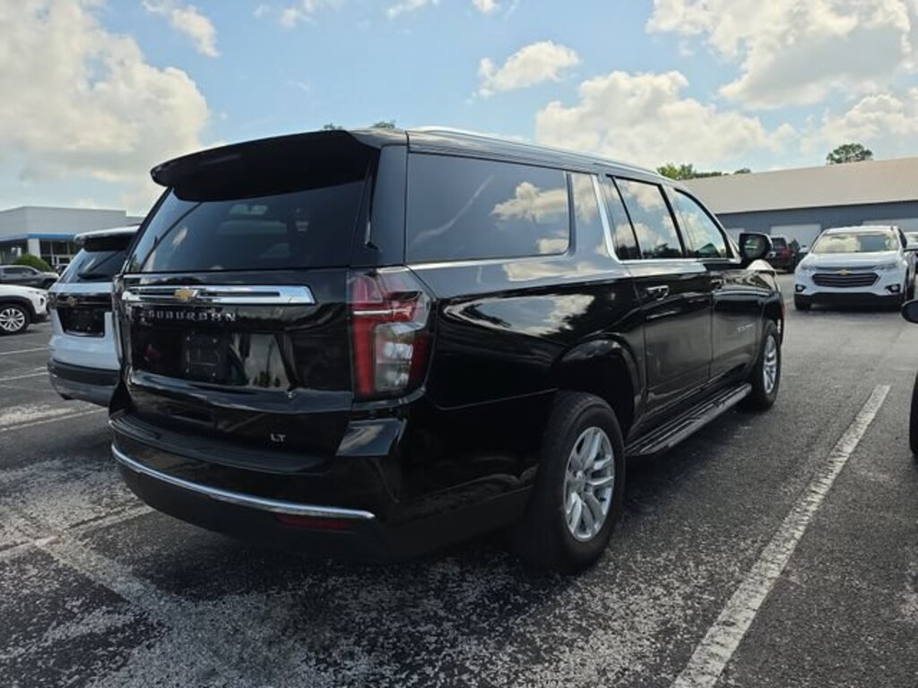 Used 2024 Chevrolet Suburban LT SUV