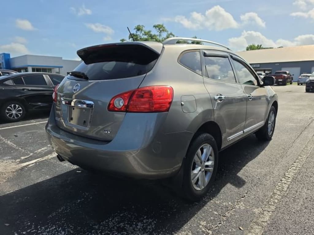 Used 2013 Nissan Rogue SV SUV