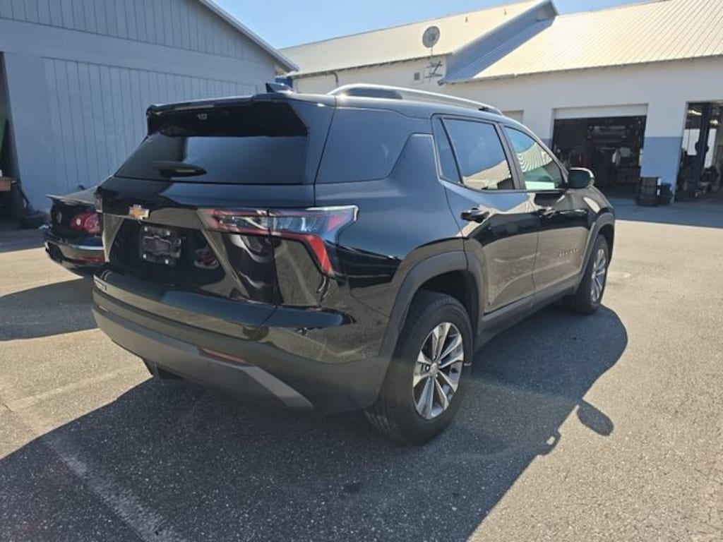 Used 2025 Chevrolet Equinox LT SUV