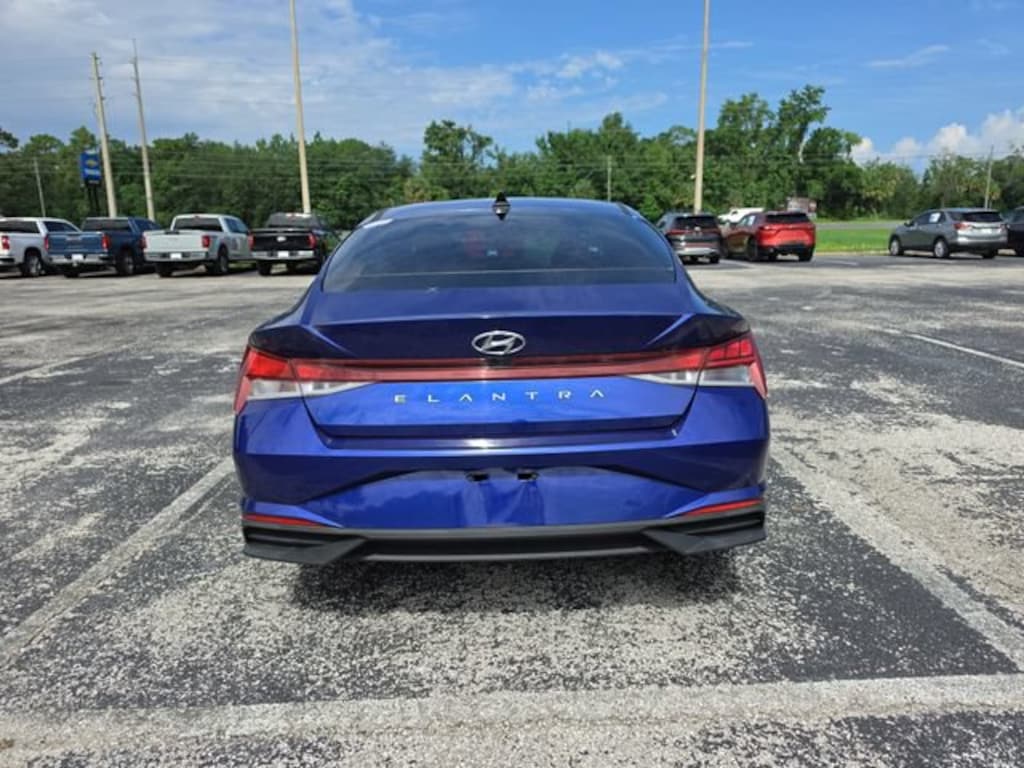 Used 2021 Hyundai Elantra SEL Sedan