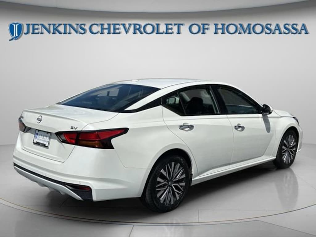 Used 2023 Nissan Altima 2.5 SV