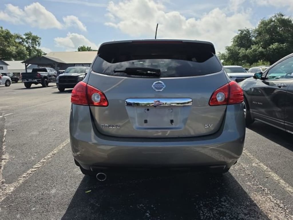 Used 2013 Nissan Rogue SV SUV
