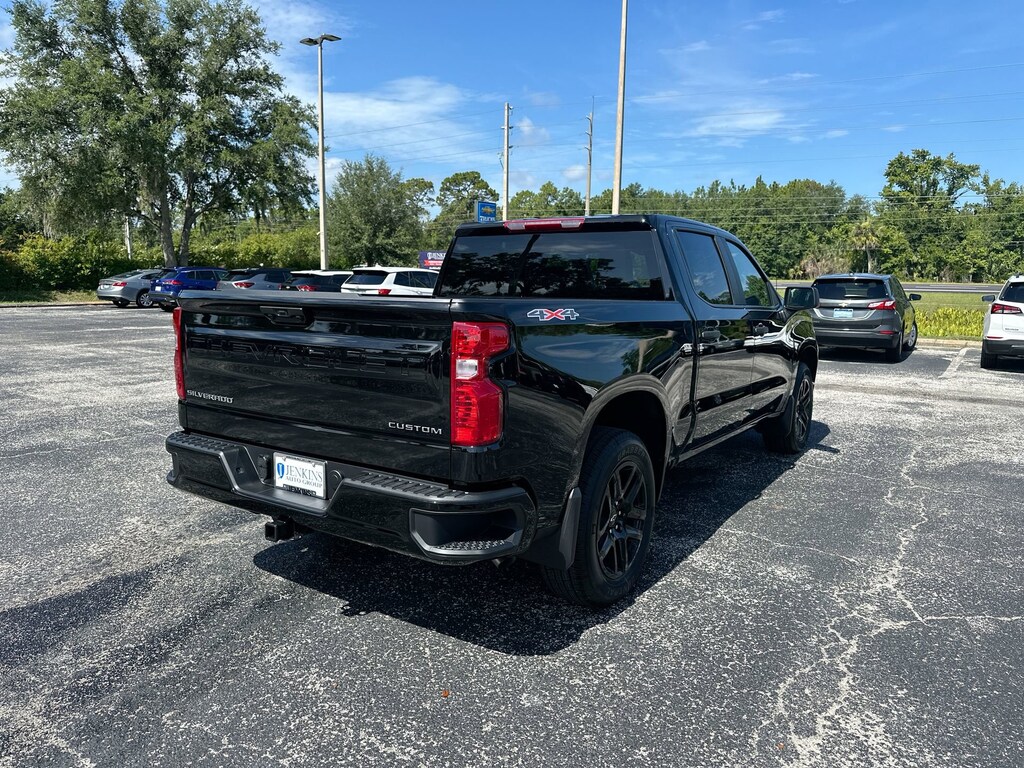 Used 2025 Chevrolet Silverado 1500 Custom Truck Crew Cab