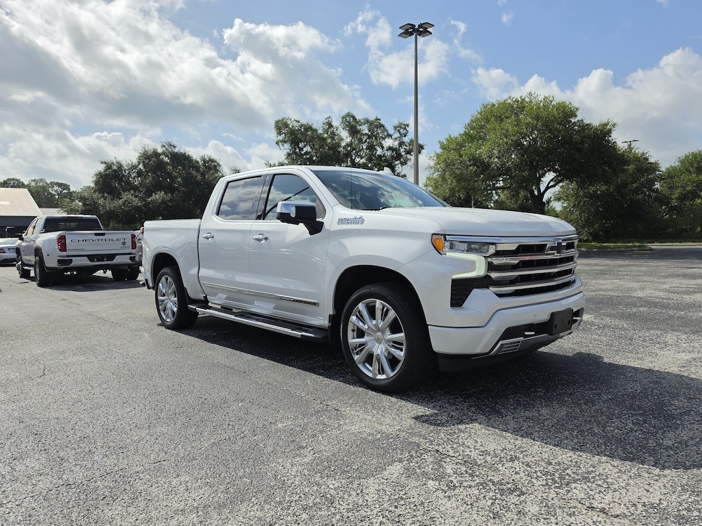 Used 2022 Chevrolet Silverado 1500 High Country Truck Crew Cab