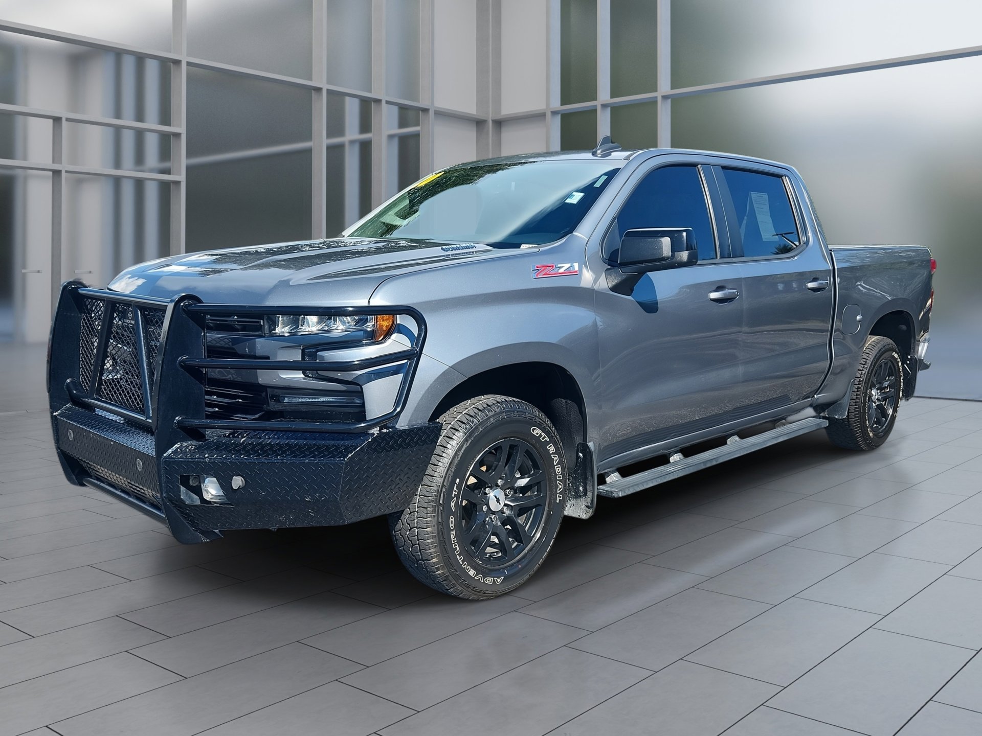 2020 Chevrolet Silverado 1500 RST photo 2