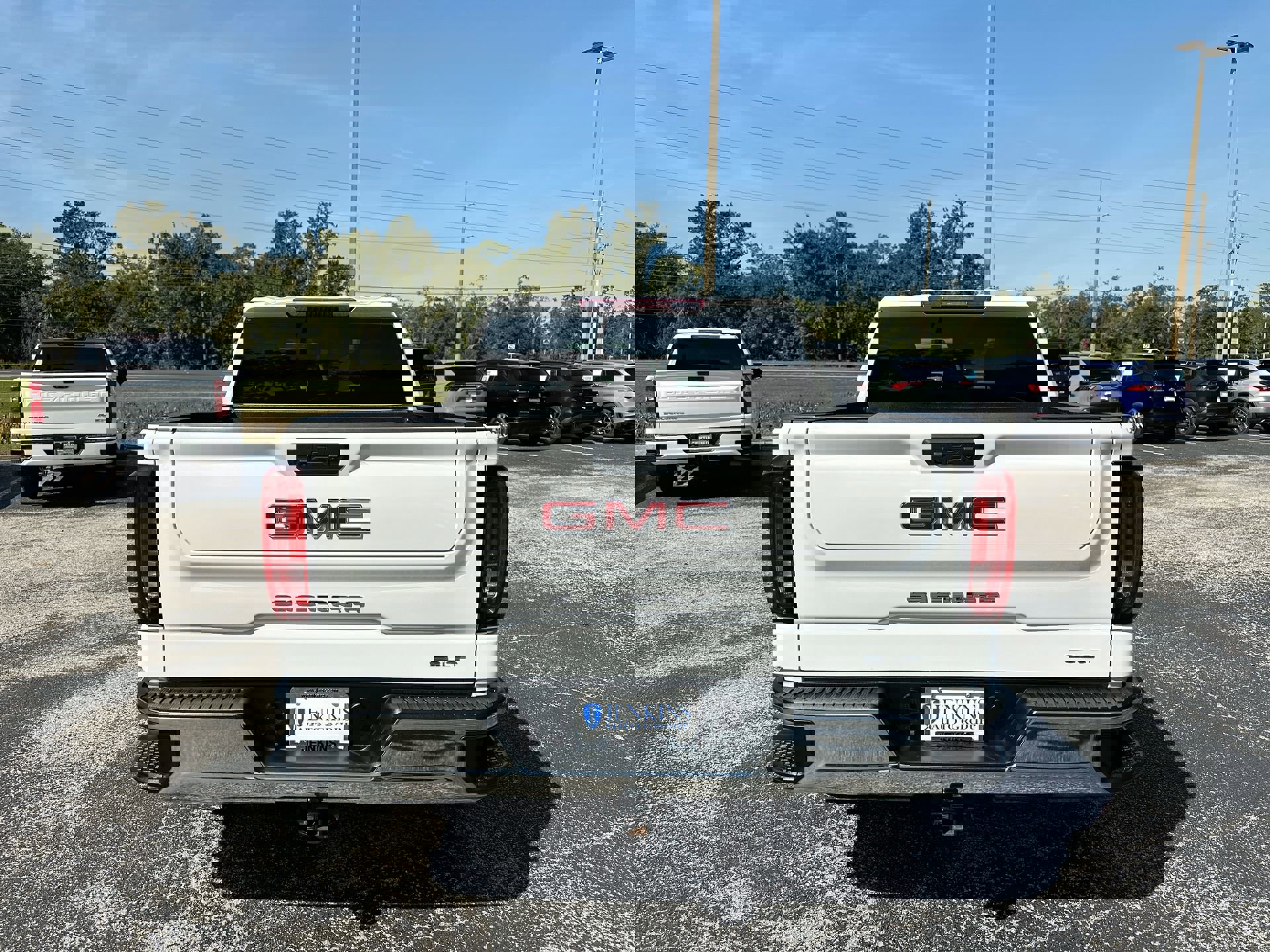 2025 Gmc Sierra 1500 SLT photo 4