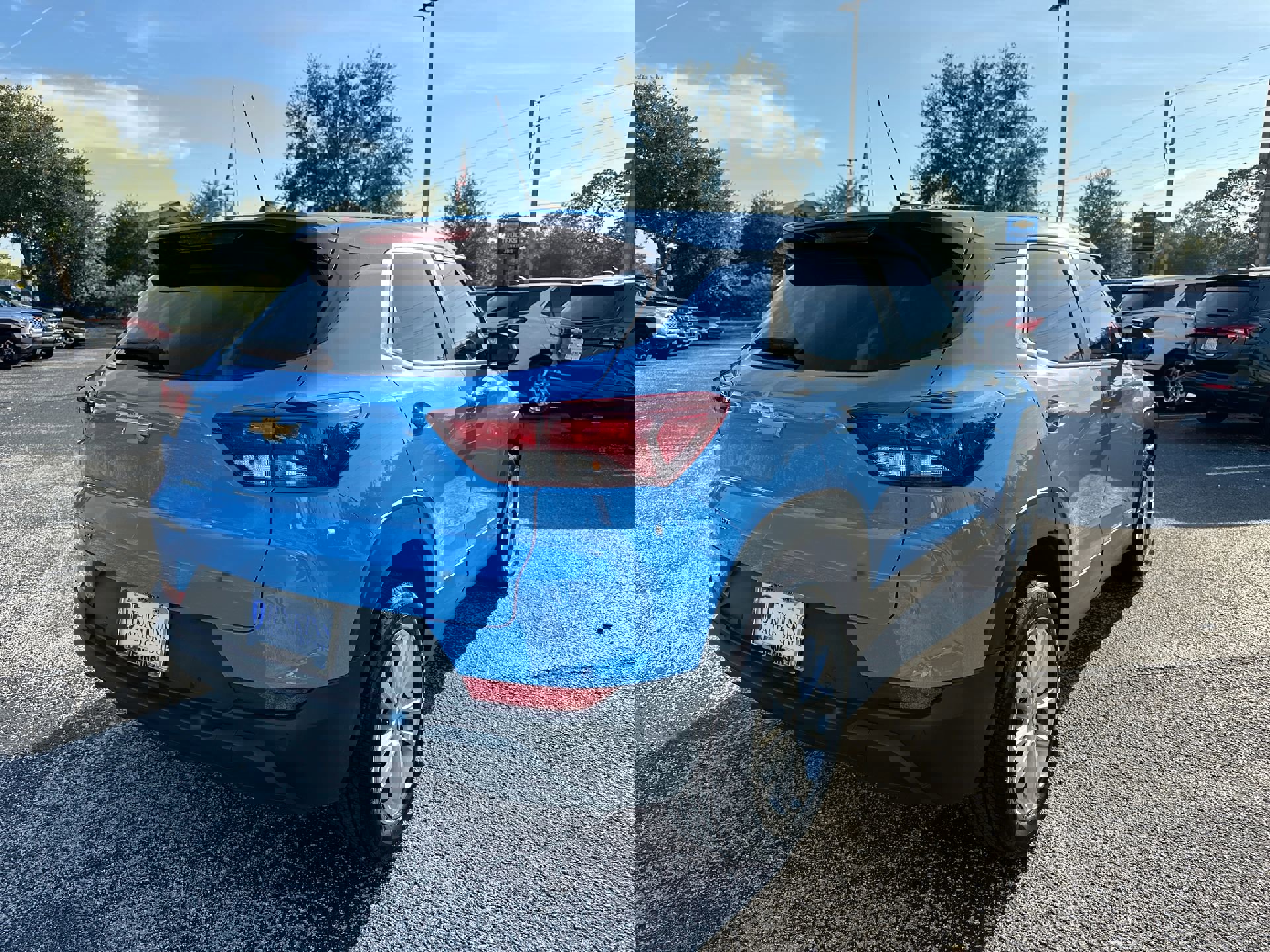 2024 Chevrolet Trailblazer LS photo 2