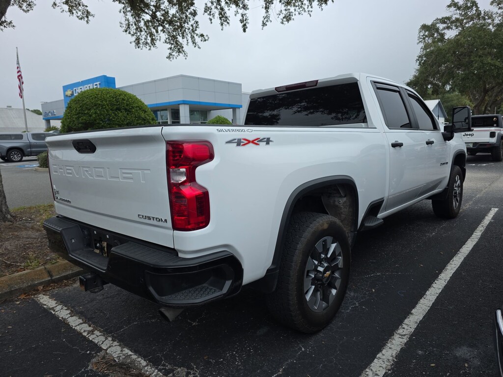 Used 2024 Chevrolet Silverado 2500 HD Custom Truck Crew Cab