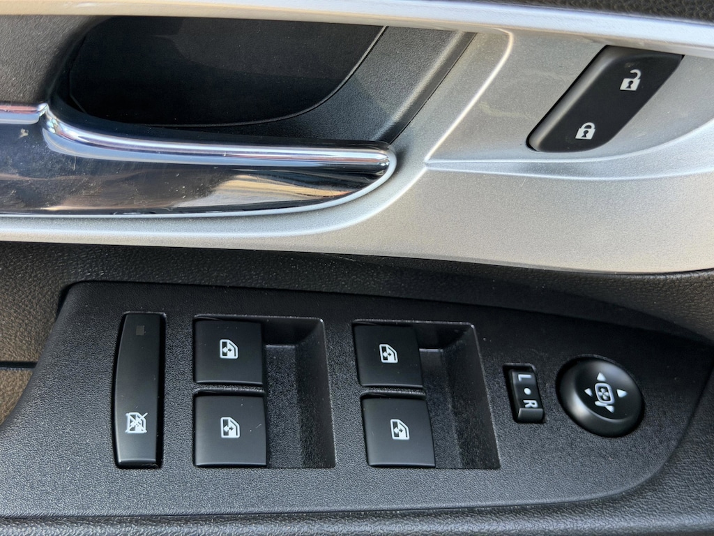 Used 2017 Chevrolet Equinox LS SUV