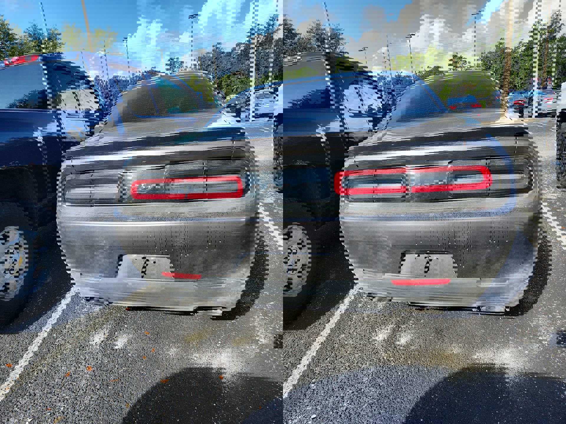 2015 Dodge Challenger R/T photo 4