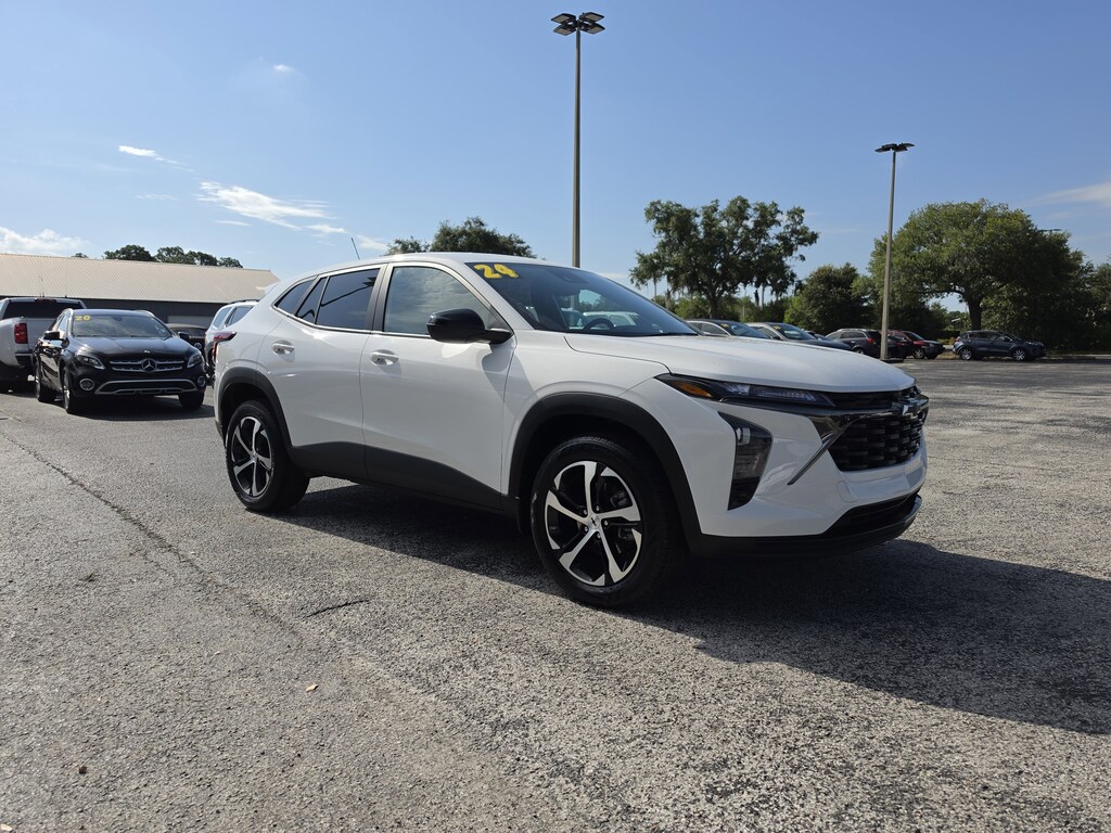Used 2024 Chevrolet Trax 1RS SUV