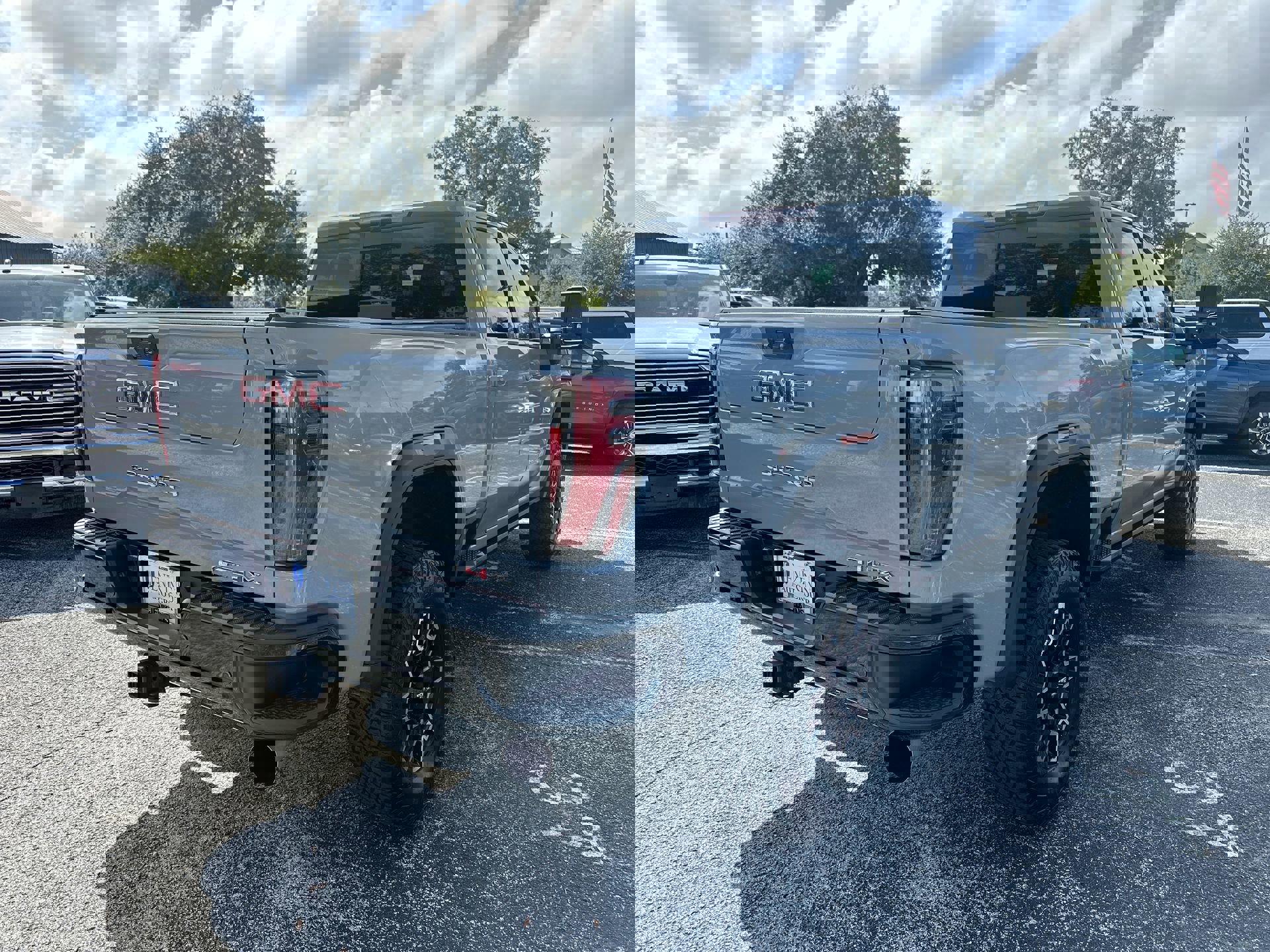 2024 Gmc Sierra 2500 HD AT4X photo 4