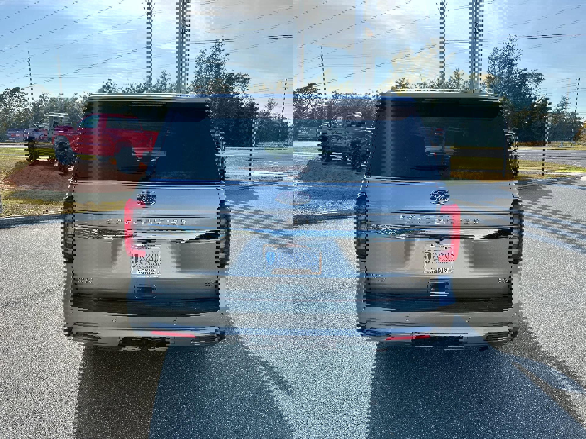 2024 Ford Expedition MAX Limited photo 3