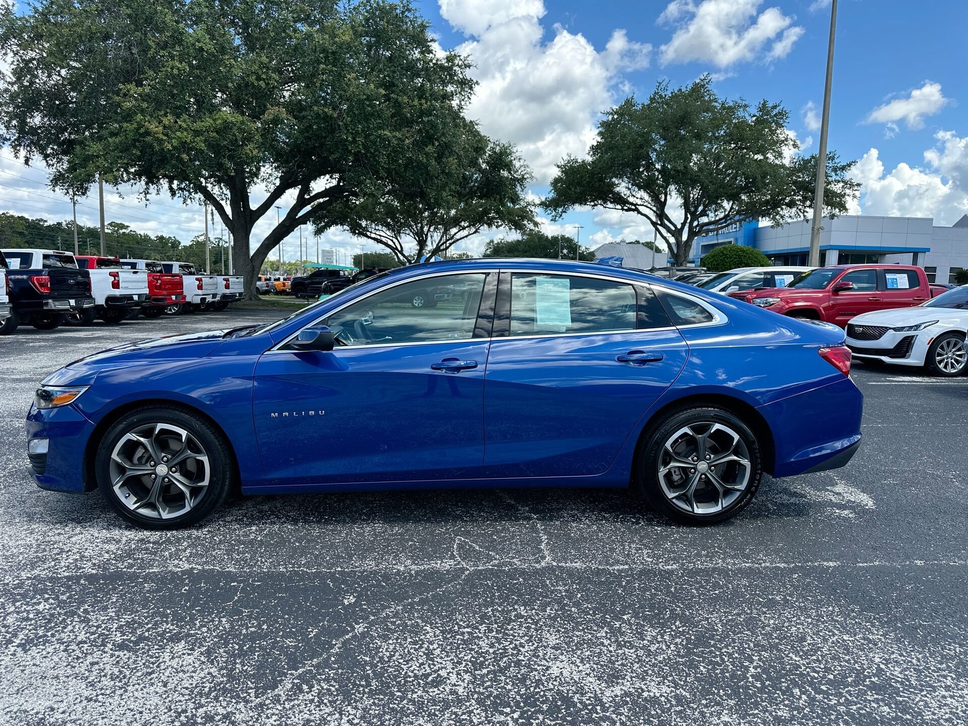 2023 Chevrolet Malibu 1LT photo 4