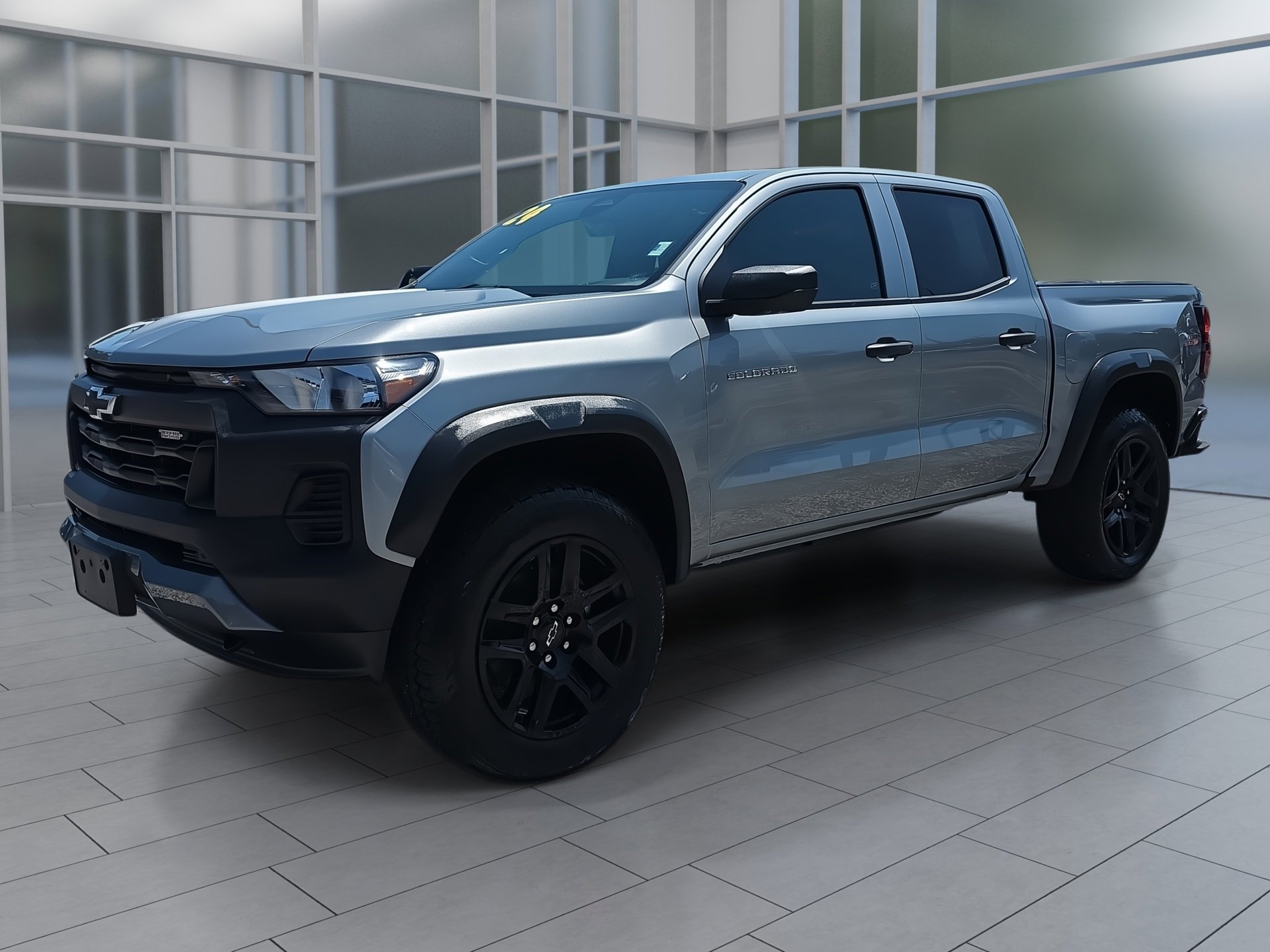 2024 Chevrolet Colorado Trail Boss photo 2
