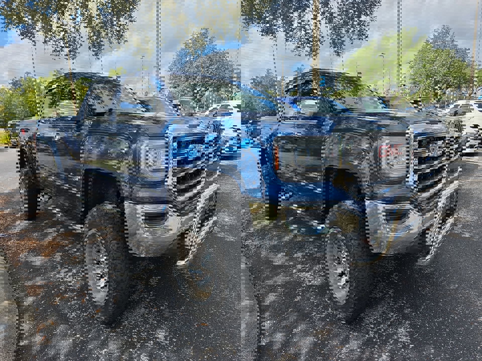 2017 Gmc Sierra 1500 SLE photo 4