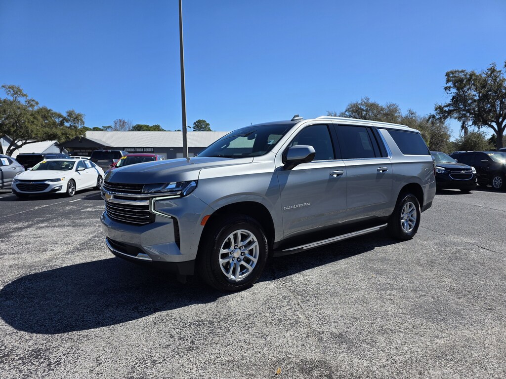Used 2024 Chevrolet Suburban LT SUV